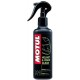 Препарат за почистване на каски и визьори Motul M1 Helmet & Visor Clean 250 ml
